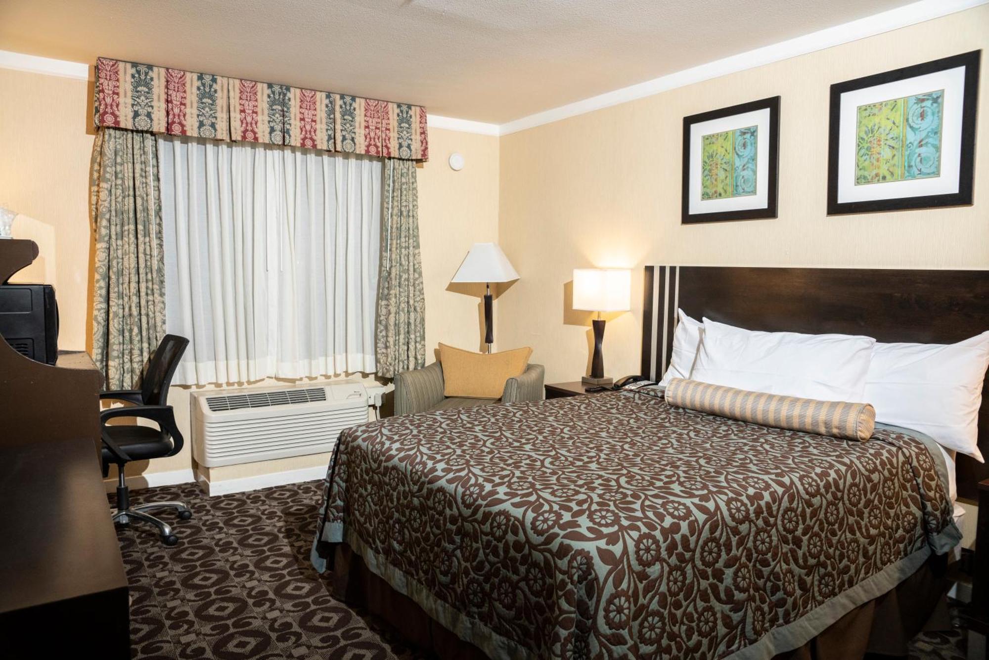 Days Inn By Wyndham Concord Phòng bức ảnh