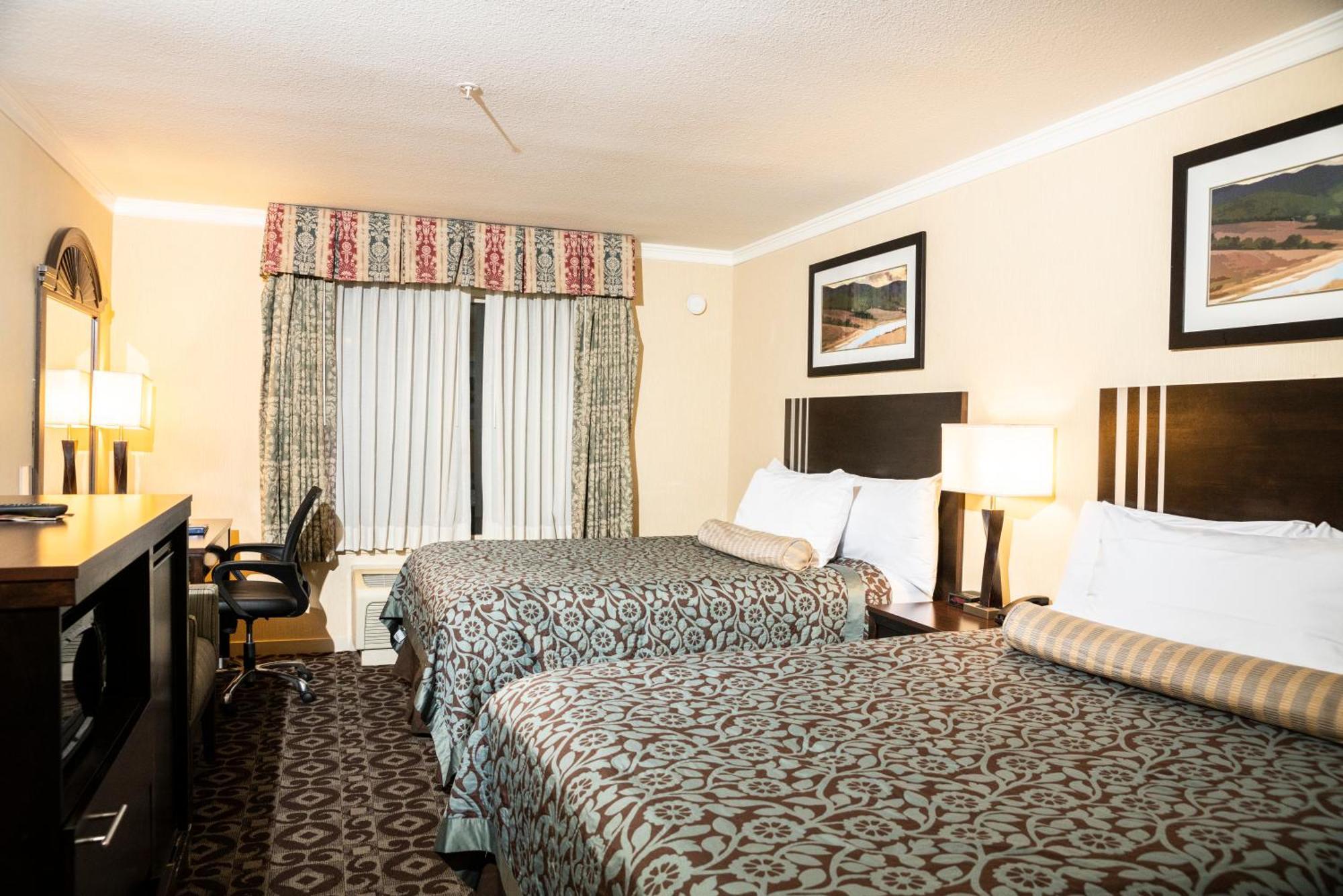 Days Inn By Wyndham Concord Phòng bức ảnh