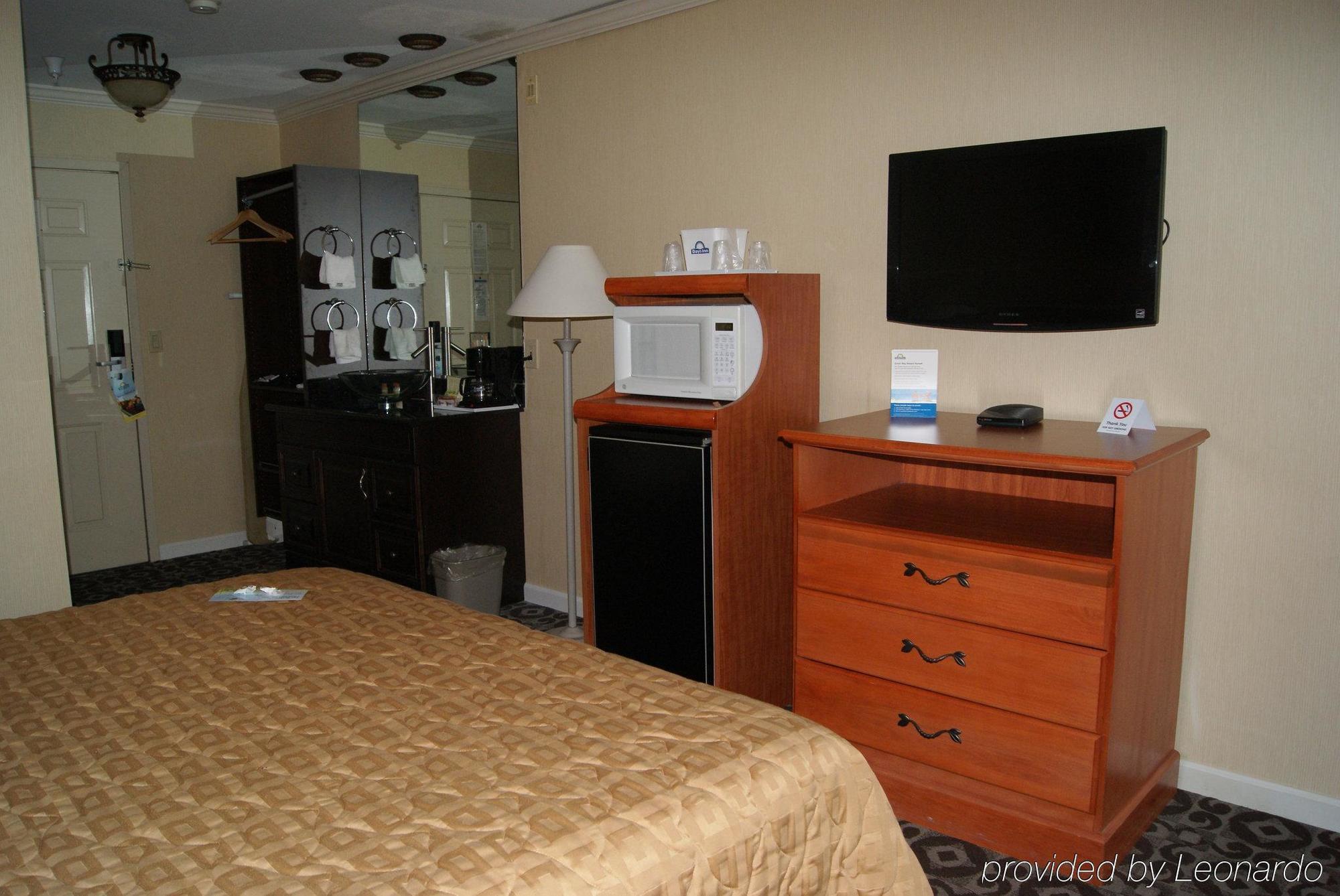 Days Inn By Wyndham Concord Phòng bức ảnh