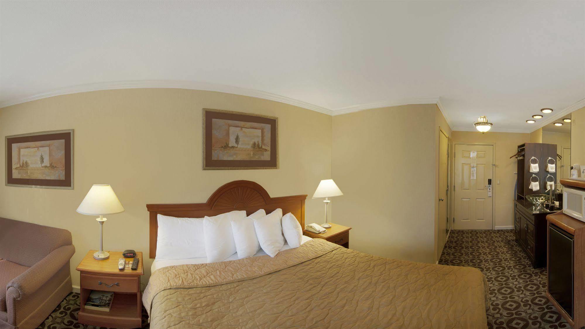 Days Inn By Wyndham Concord Ngoại thất bức ảnh