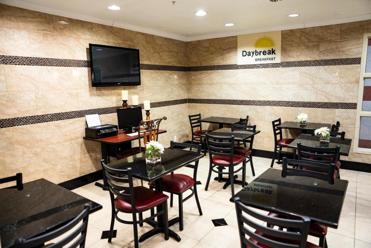 Days Inn By Wyndham Concord Ngoại thất bức ảnh